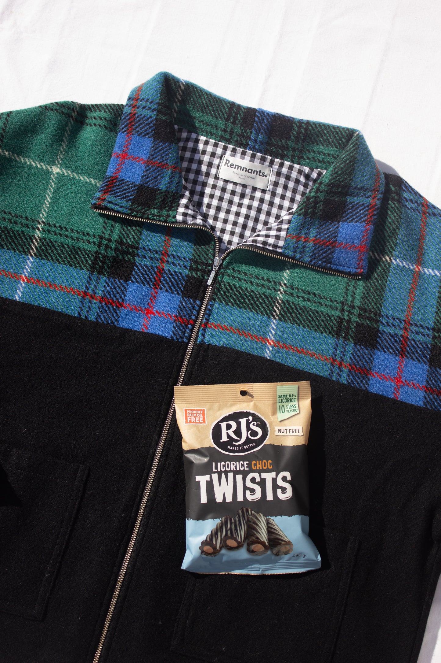 Jelly Jacket - Liquorice Twists 🖤 (M)