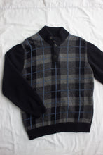 Load image into Gallery viewer, Tartan Knit - (L)
