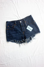 Load image into Gallery viewer, Levis Dark Denim Shorts
