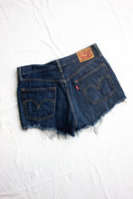 Load image into Gallery viewer, Levis Dark Denim Shorts
