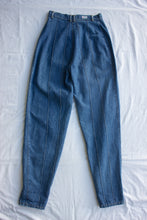 Load image into Gallery viewer, Vintage High Waisted Jeans (6)
