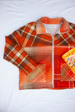 Load image into Gallery viewer, Jelly Jacket - Jaffa (S)
