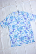 Load image into Gallery viewer, Tom Shirt - Blue Floral (M)
